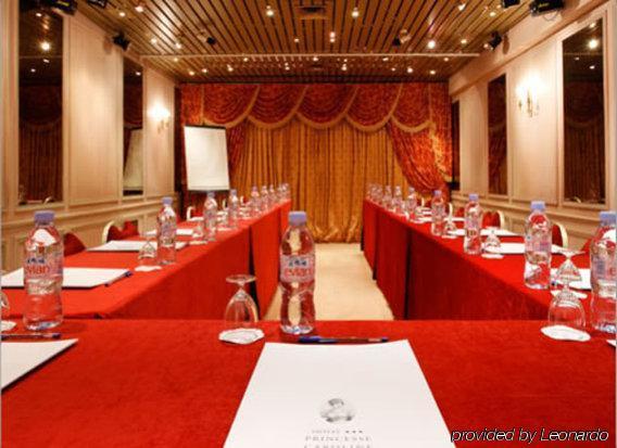 Princesse Caroline Paris Kemudahan gambar